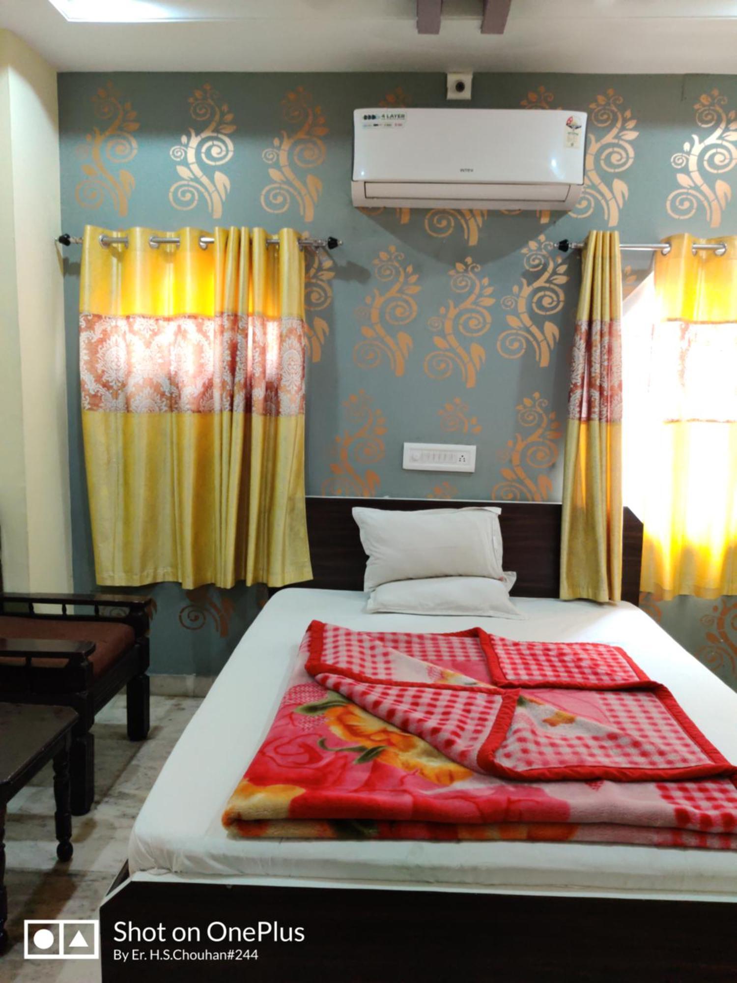 Hotel Gokul Palace Udaipur Kültér fotó