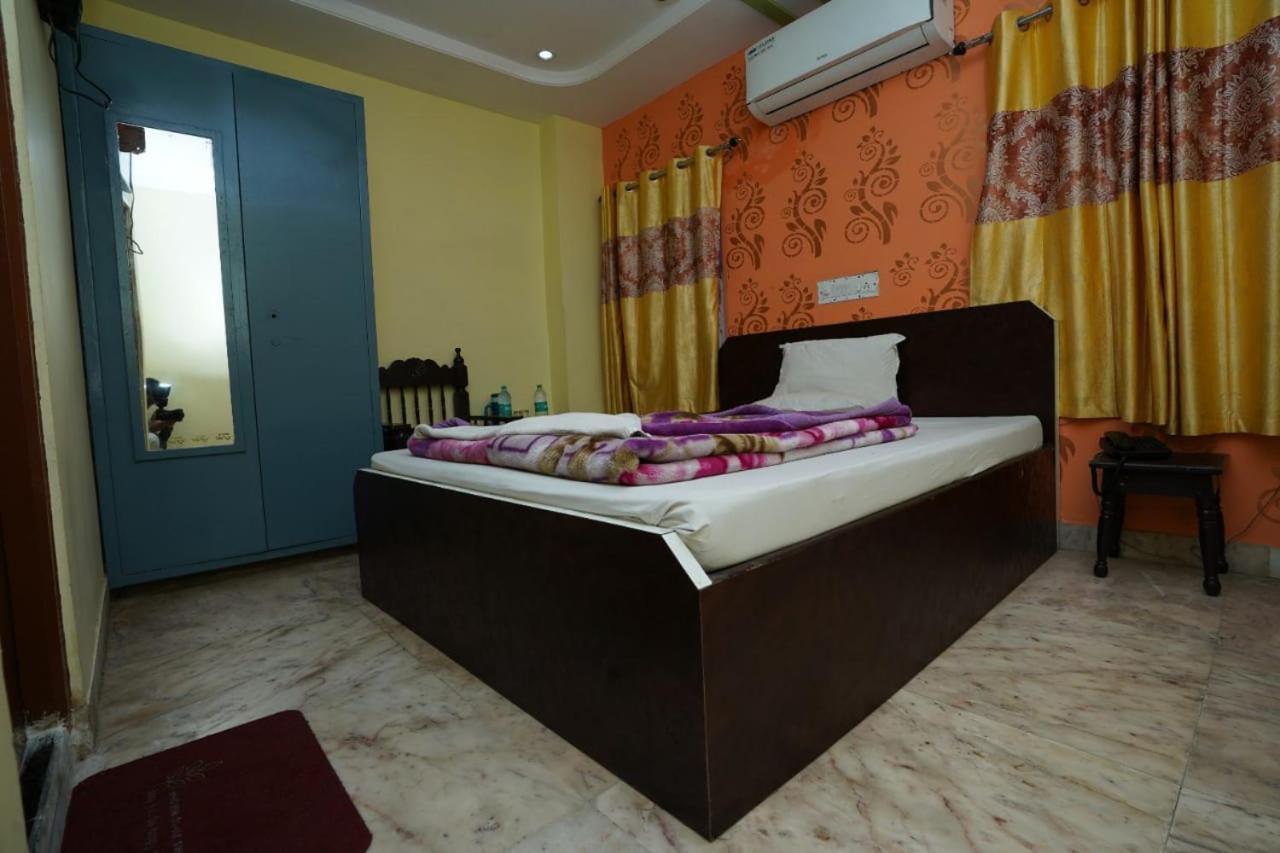 Hotel Gokul Palace Udaipur Kültér fotó