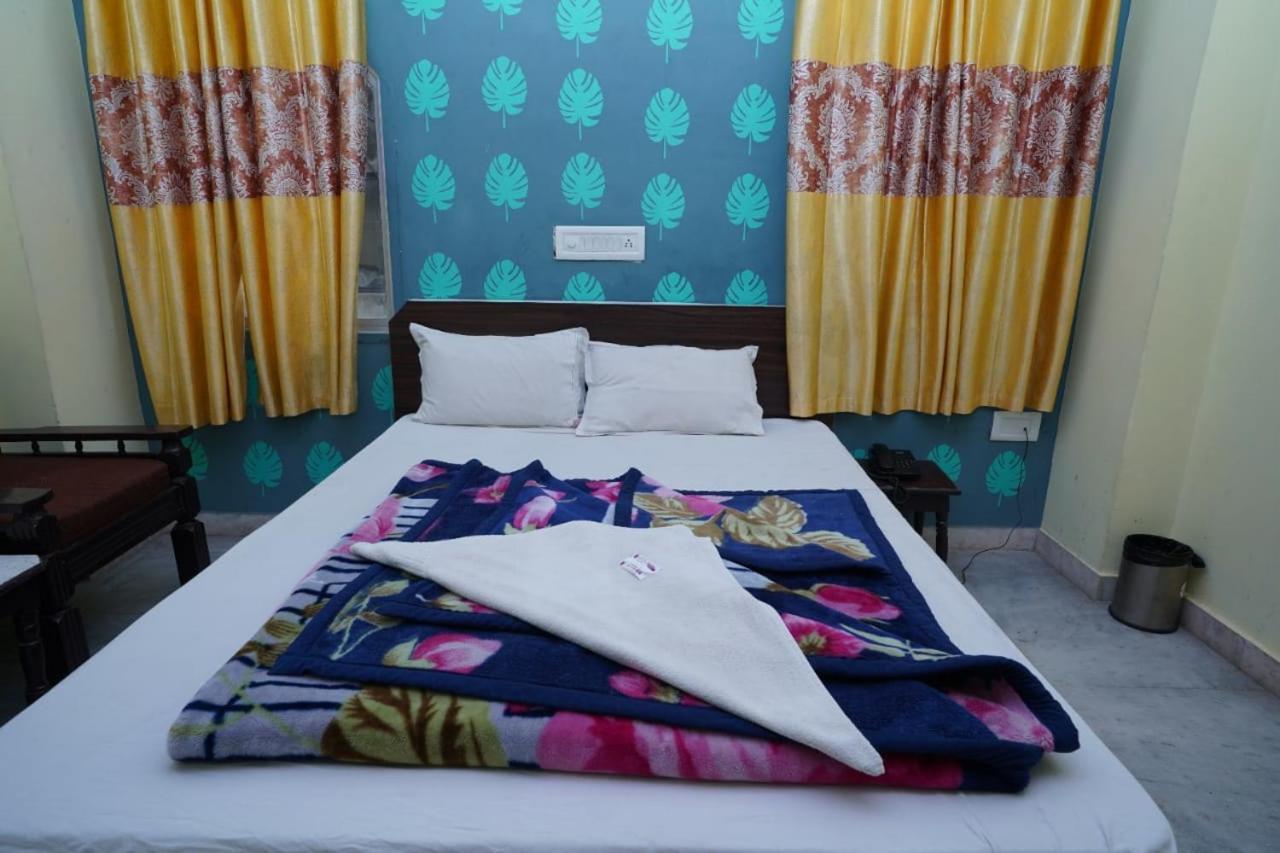 Hotel Gokul Palace Udaipur Kültér fotó