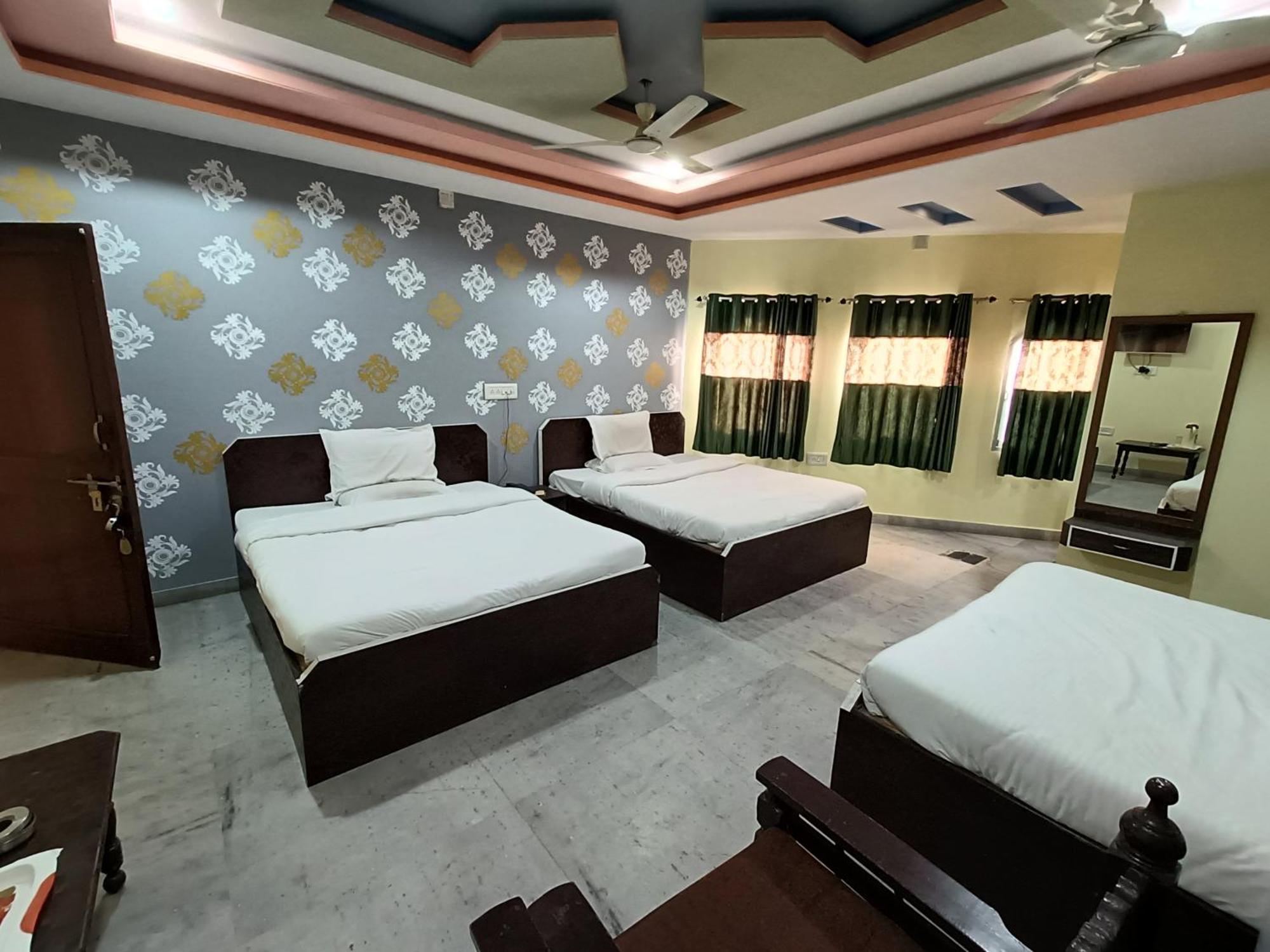Hotel Gokul Palace Udaipur Kültér fotó